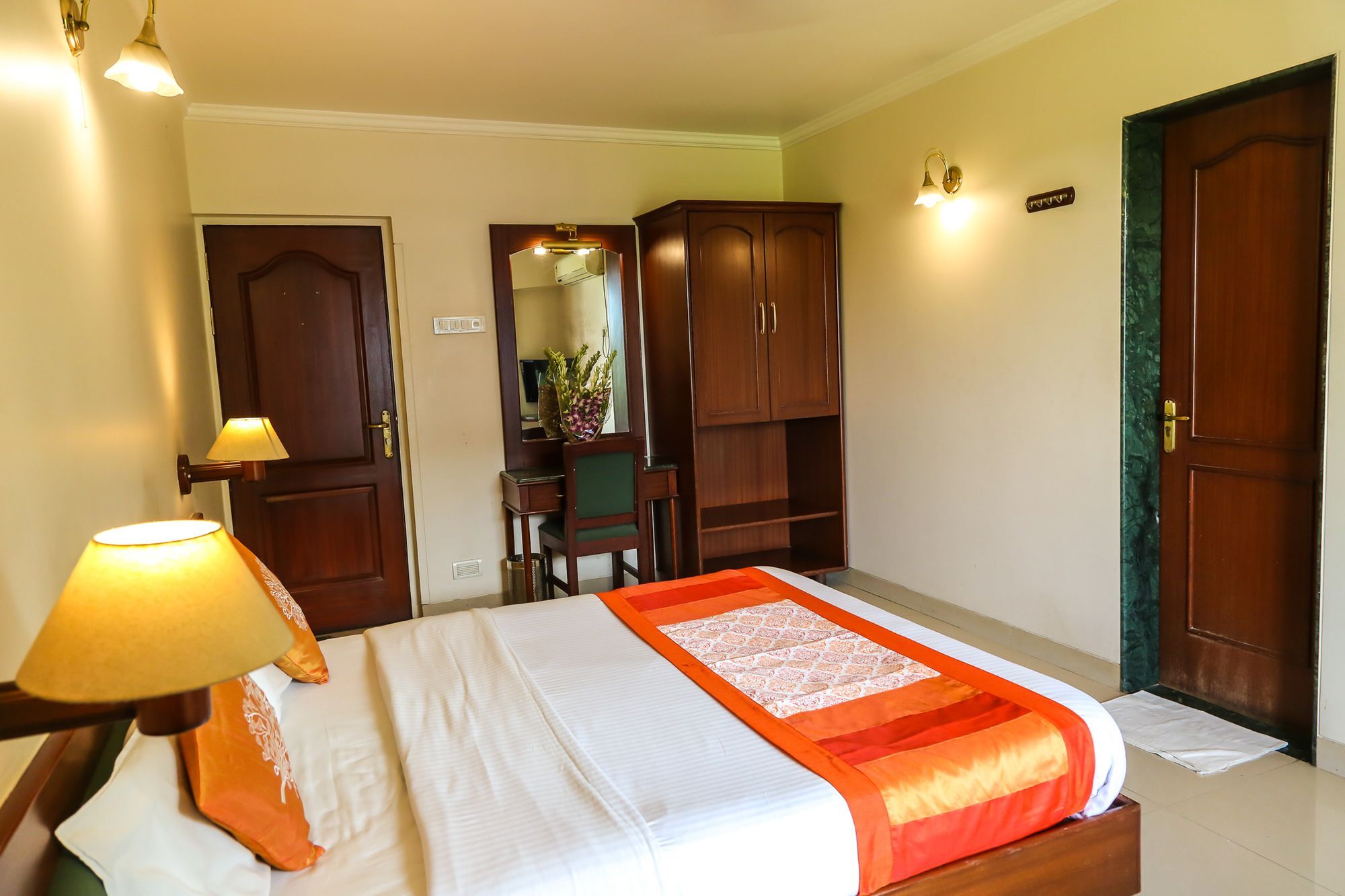 Hotel Lotus Pune Exterior foto